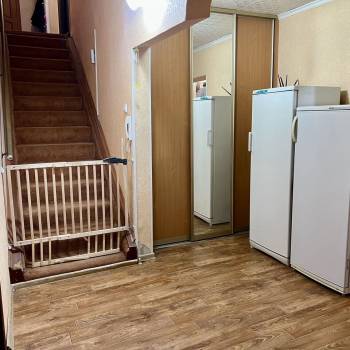 Продается Многокомнатная квартира, 101 м²
