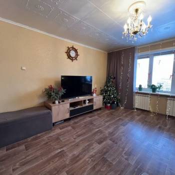 Продается Многокомнатная квартира, 101 м²