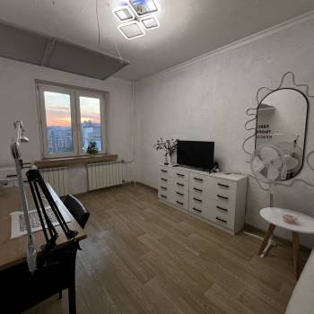 Продается Многокомнатная квартира, 101 м²
