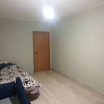 Продается 1-комнатная квартира, 63,9 м²