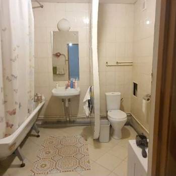 Продается 1-комнатная квартира, 63,9 м²