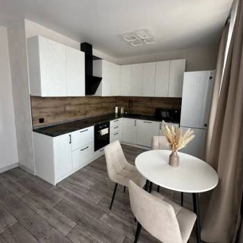 Сдается 1-комнатная квартира, 41 м²