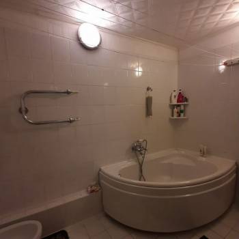 Продается 3-х комнатная квартира, 132,7 м²