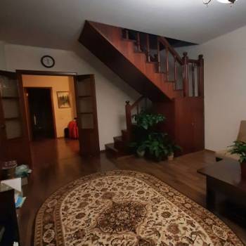 Продается 3-х комнатная квартира, 132,7 м²