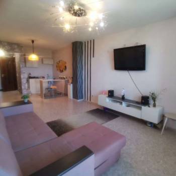 Продается 1-комнатная квартира, 32 м²