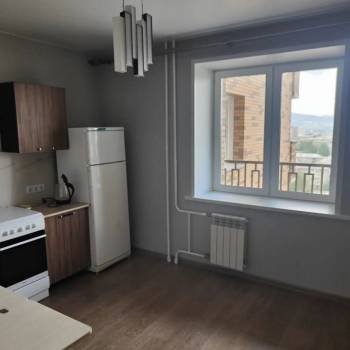 Сдается 1-комнатная квартира, 42,5 м²