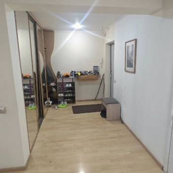 Продается Многокомнатная квартира, 100,3 м²