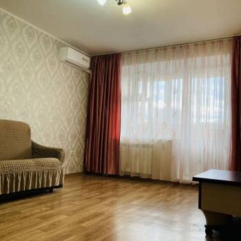 Сдается 1-комнатная квартира, 37 м²