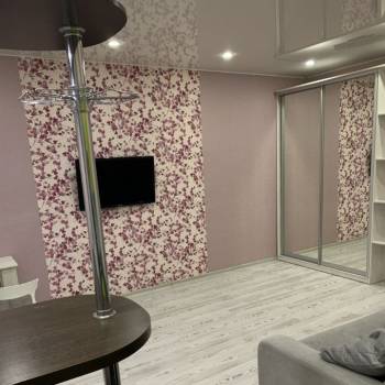 Продается 1-комнатная квартира, 32 м²