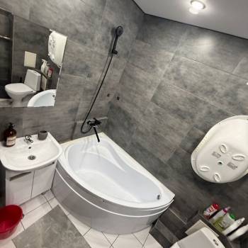 Сдается 1-комнатная квартира, 42 м²