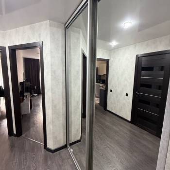 Сдается 1-комнатная квартира, 42 м²