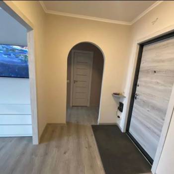 Продается 1-комнатная квартира, 41 м²