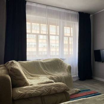 Сдается 1-комнатная квартира, 40 м²