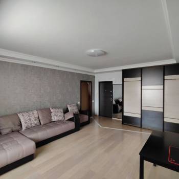 Продается 3-х комнатная квартира, 69,8 м²