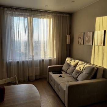 Продается 1-комнатная квартира, 37,2 м²