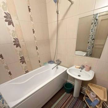 Сдается 1-комнатная квартира, 38 м²