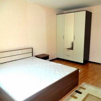 Сдается Многокомнатная квартира, 82 м²