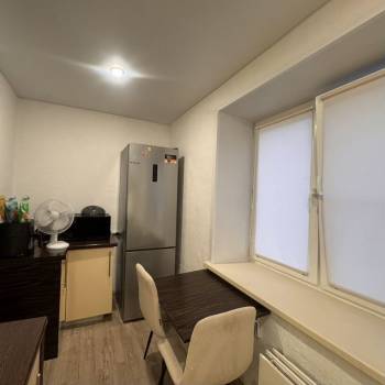 Продается 1-комнатная квартира, 43 м²