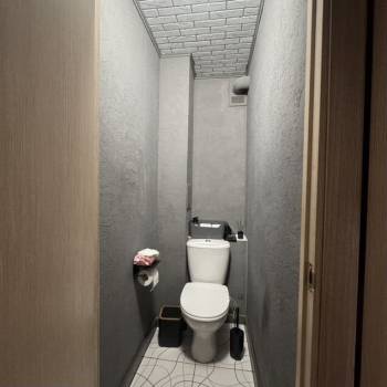 Продается 1-комнатная квартира, 43 м²