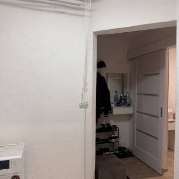 Продается 1-комнатная квартира, 43 м²