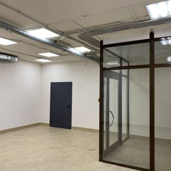 Продается Нежилое помещение, 115 м²