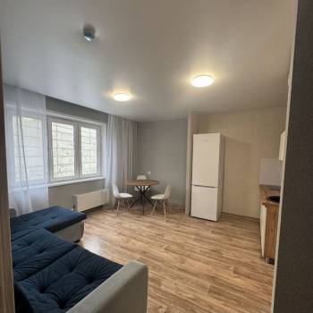 Сдается Многокомнатная квартира, 58,4 м²