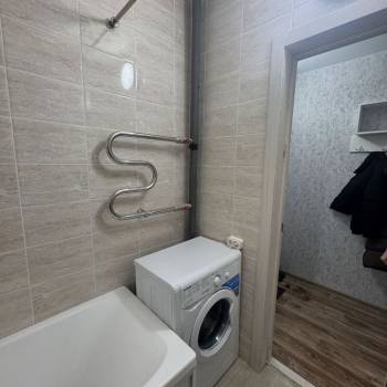 Сдается Многокомнатная квартира, 58,4 м²