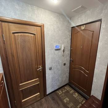Продается Многокомнатная квартира, 100 м²