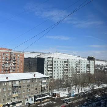 Продается Многокомнатная квартира, 100 м²