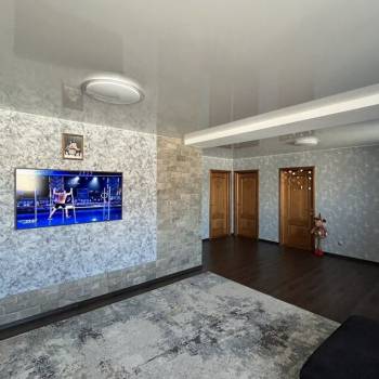 Продается Многокомнатная квартира, 100 м²