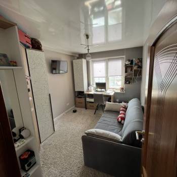 Продается Многокомнатная квартира, 100 м²