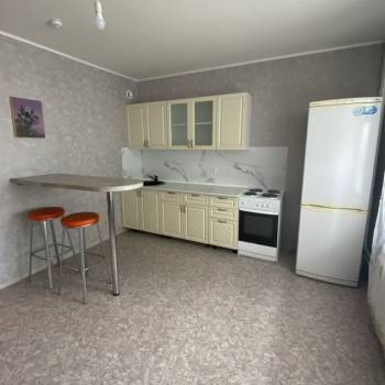 Сдается 1-комнатная квартира, 42 м²