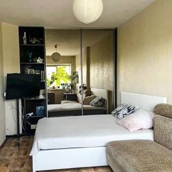 Продается 1-комнатная квартира, 43,7 м²