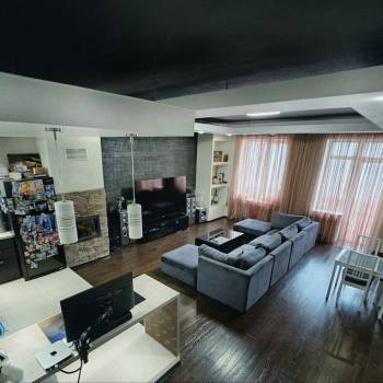 Продается 3-х комнатная квартира, 104,6 м²
