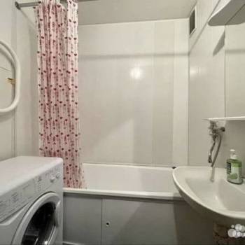 Сдается 1-комнатная квартира, 37 м²
