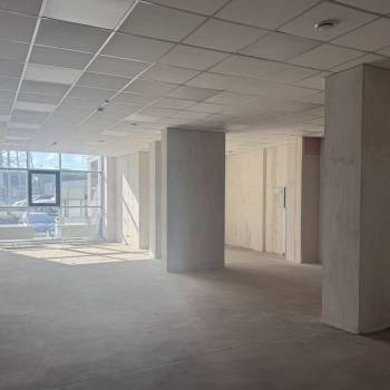 Сдается Нежилое помещение, 166 м²