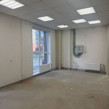 Сдается Нежилое помещение, 166 м²