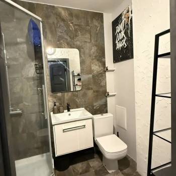 Продается 1-комнатная квартира, 37,4 м²