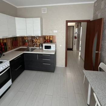 Сдается 1-комнатная квартира, 42 м²