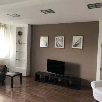 Сдается 2-х комнатная квартира, 57 м²