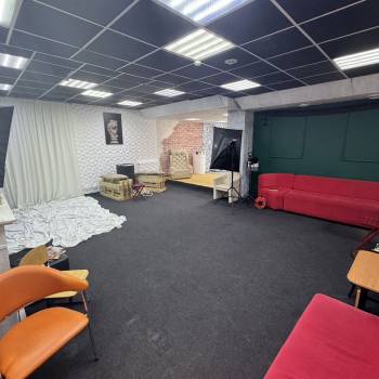 Продается Нежилое помещение, 242 м²