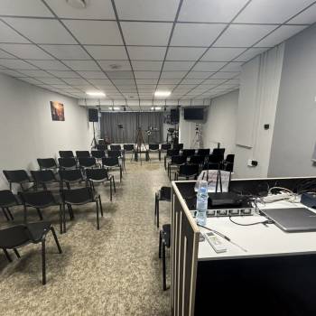 Продается Нежилое помещение, 242 м²