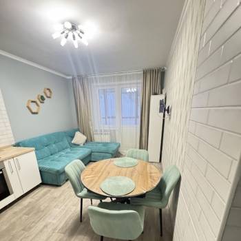 Сдается 1-комнатная квартира, 46 м²