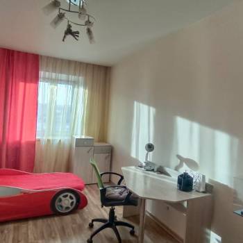 Сдается Многокомнатная квартира, 60 м²