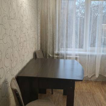 Сдается Многокомнатная квартира, 60 м²