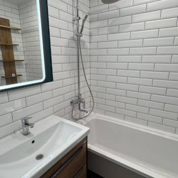 Продается 2-х комнатная квартира, 57 м²