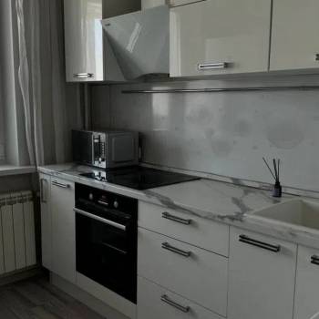 Продается 1-комнатная квартира, 35,9 м²