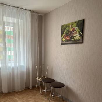 Сдается 1-комнатная квартира, 43 м²