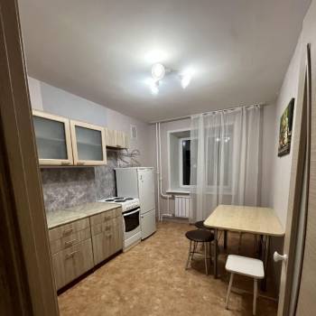 Сдается 1-комнатная квартира, 43 м²