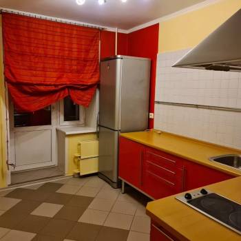 Сдается Многокомнатная квартира, 77 м²